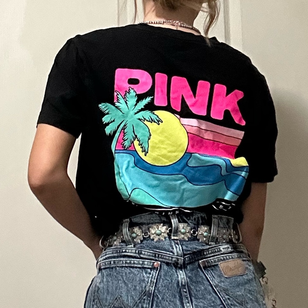 VS PINK Beach Tee